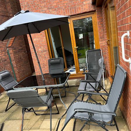 Entire -4 Bedrooms Detached House With Driveway Nottingham Eksteriør bilde
