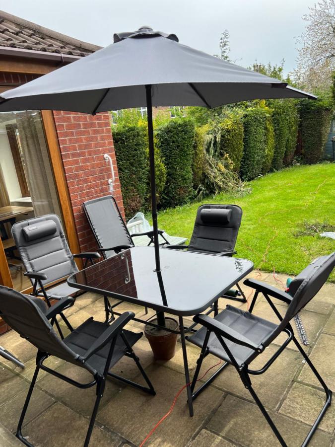 Entire -4 Bedrooms Detached House With Driveway Nottingham Eksteriør bilde